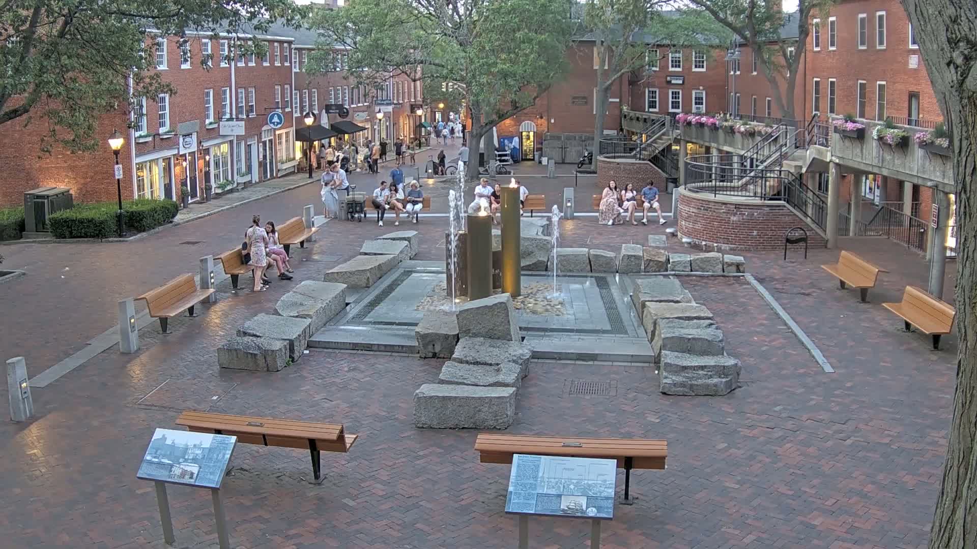 Newburyport, 6 Inn Street North View Live Cam - Newburyport, Essex, Massachusetts, USA