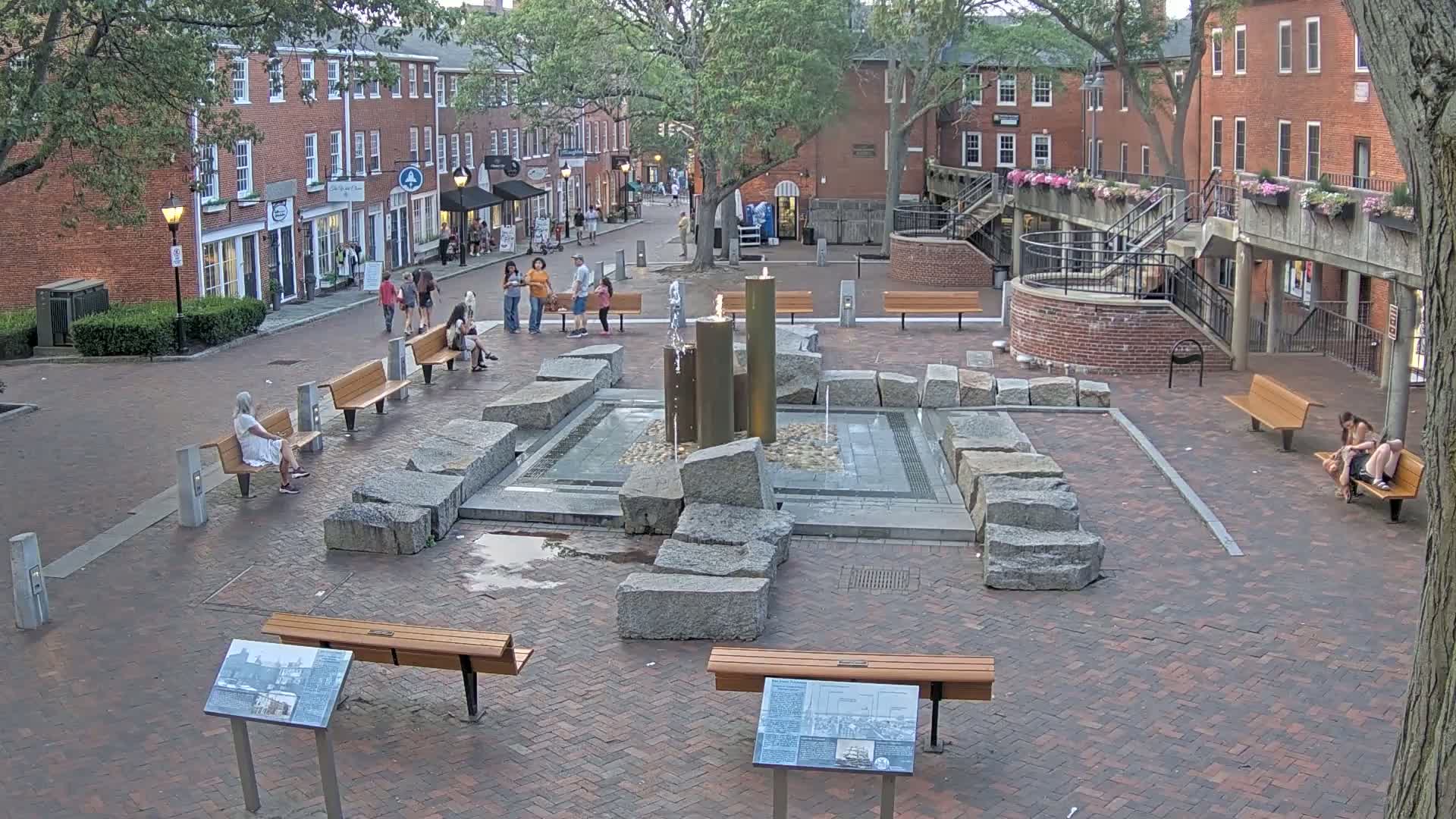 Newburyport, 6 Inn Street North View Live Cam - Newburyport, Essex, Massachusetts, USA