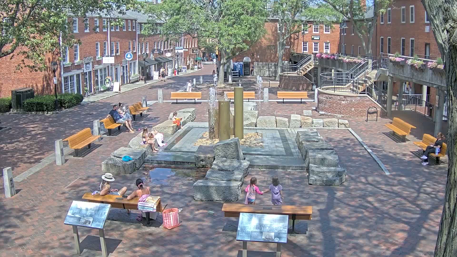 Newburyport, 6 Inn Street North View Live Cam - Newburyport, Essex, Massachusetts, USA