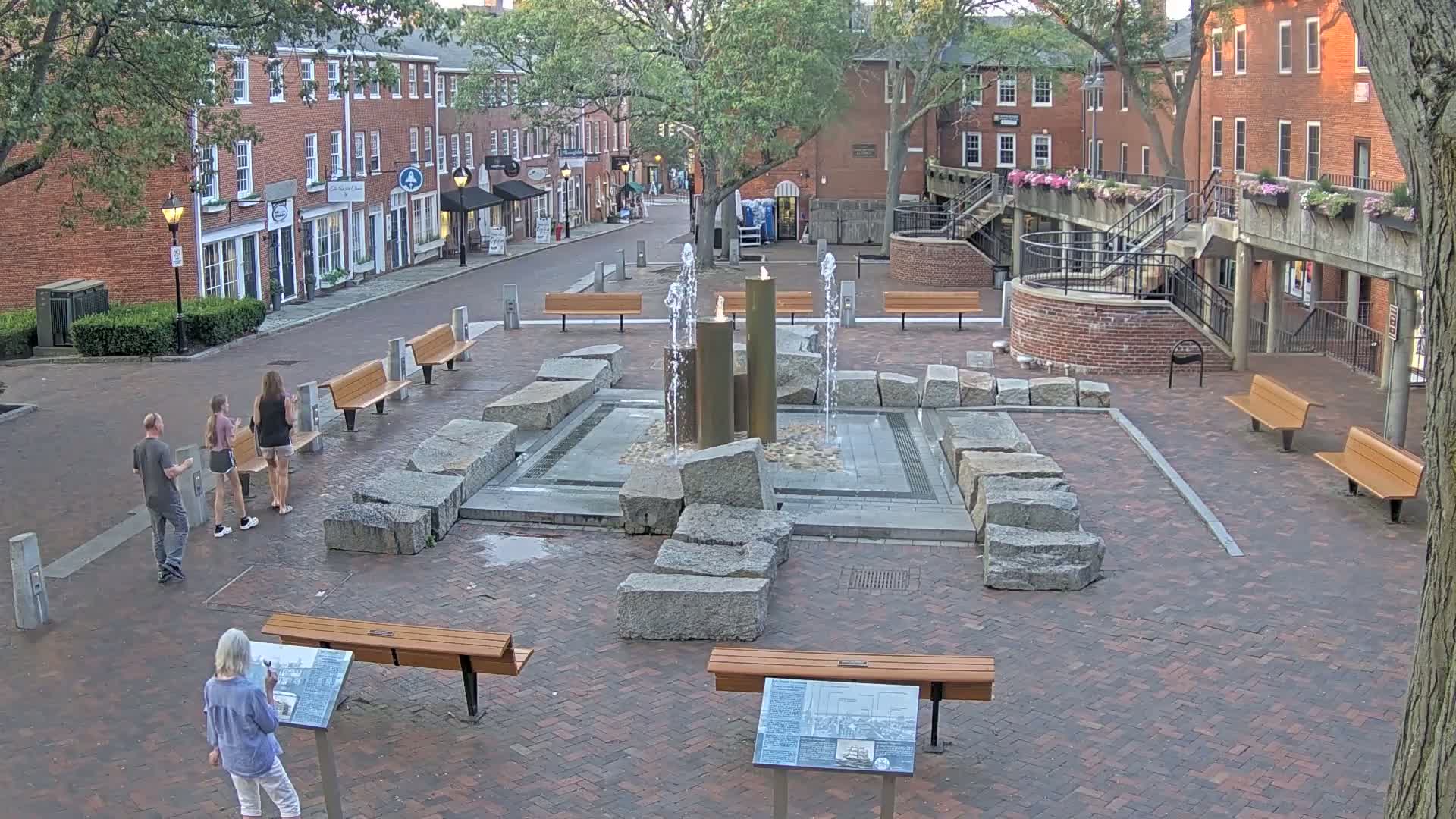 Newburyport, 6 Inn Street North View Live Cam - Newburyport, Essex, Massachusetts, USA