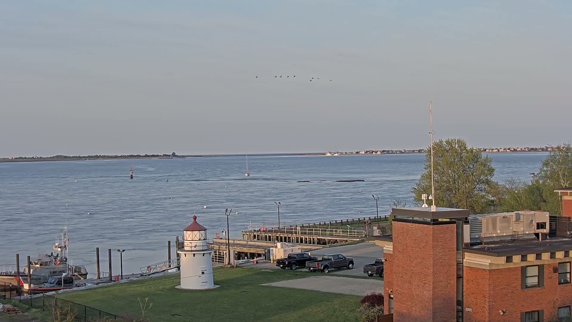 Newburyport,  Merrimack River Shipspotting Boat Traffic Live Cam - Newburyport, Essex, Massachusetts, USA