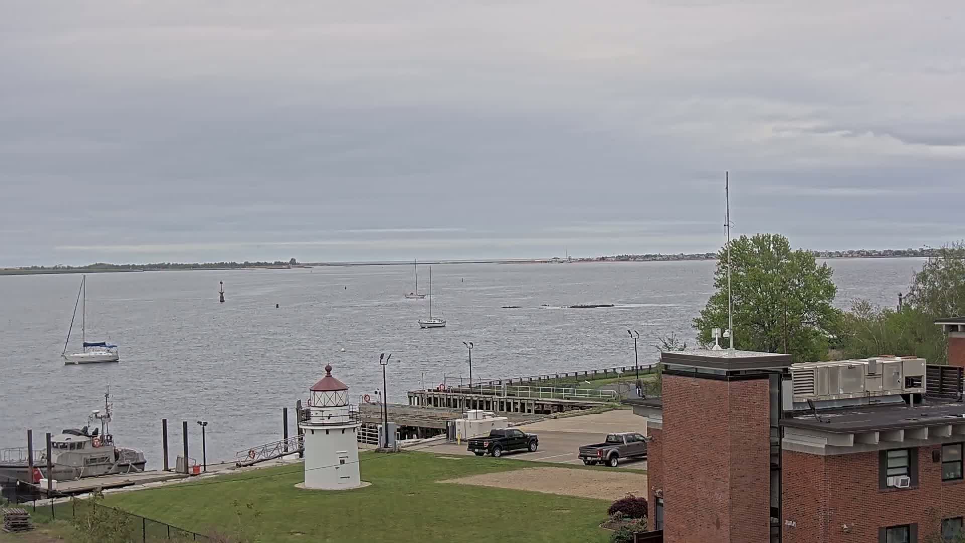 Newburyport,  Merrimack River Shipspotting Boat Traffic Live Cam - Newburyport, Essex, Massachusetts, USA