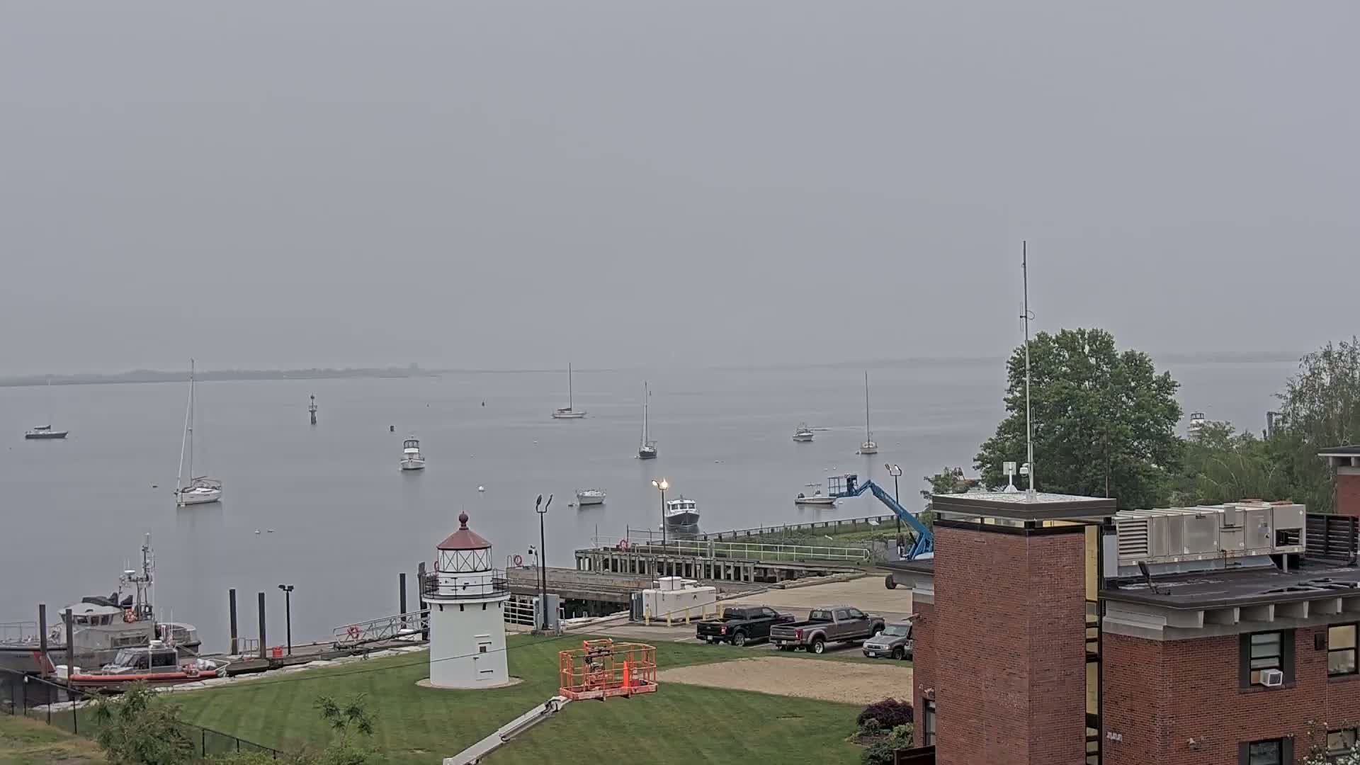 Newburyport,  Merrimack River Shipspotting Boat Traffic Live Cam - Newburyport, Essex, Massachusetts, USA