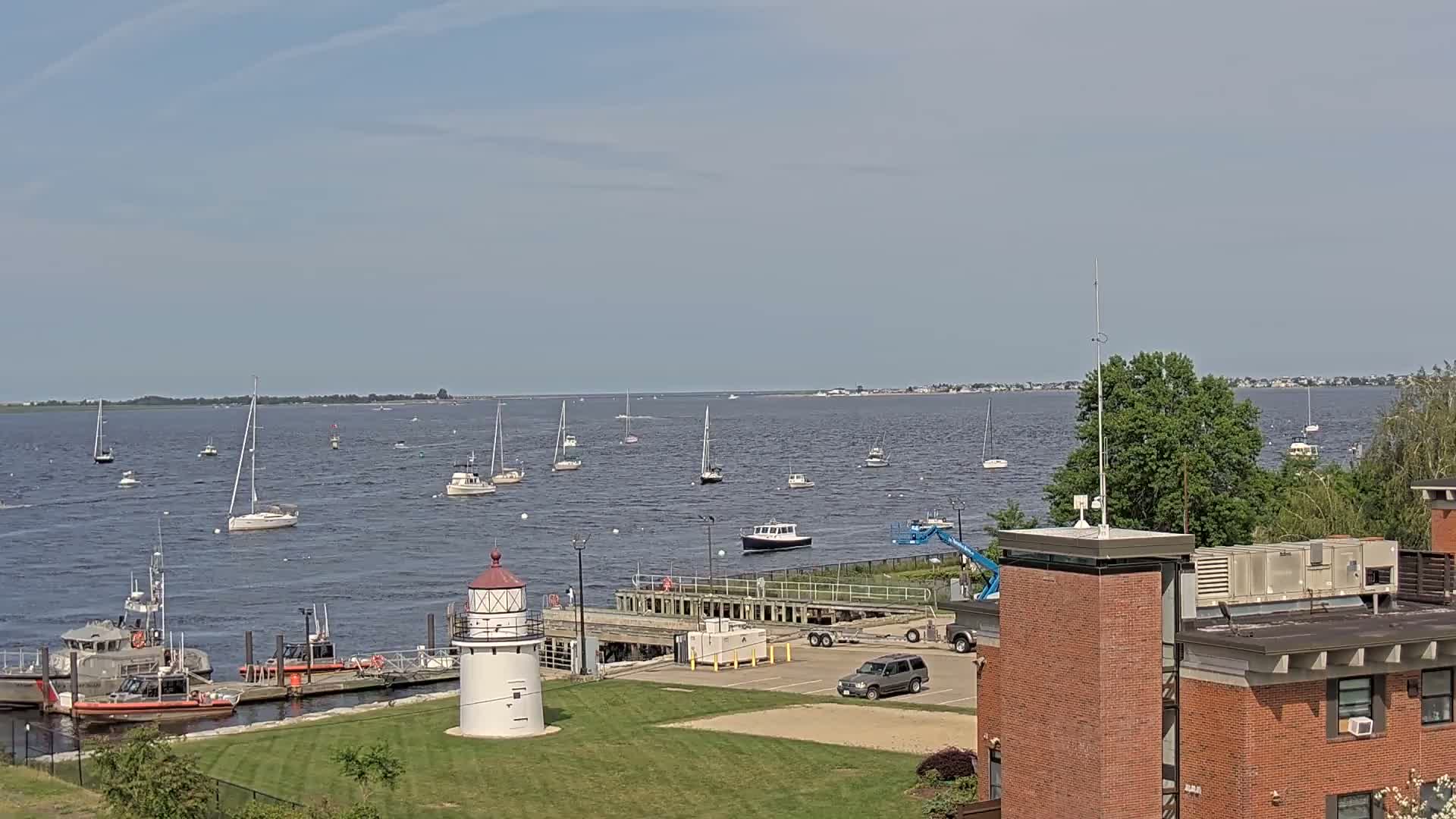 Newburyport,  Merrimack River Shipspotting Boat Traffic Live Cam - Newburyport, Essex, Massachusetts, USA