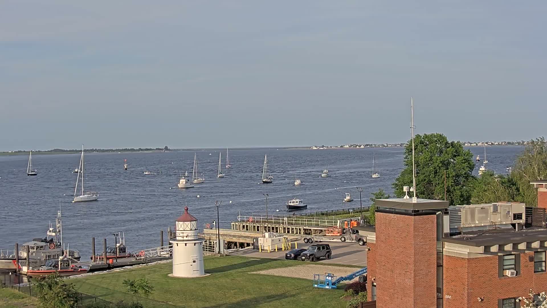 Newburyport,  Merrimack River Shipspotting Boat Traffic Live Cam - Newburyport, Essex, Massachusetts, USA