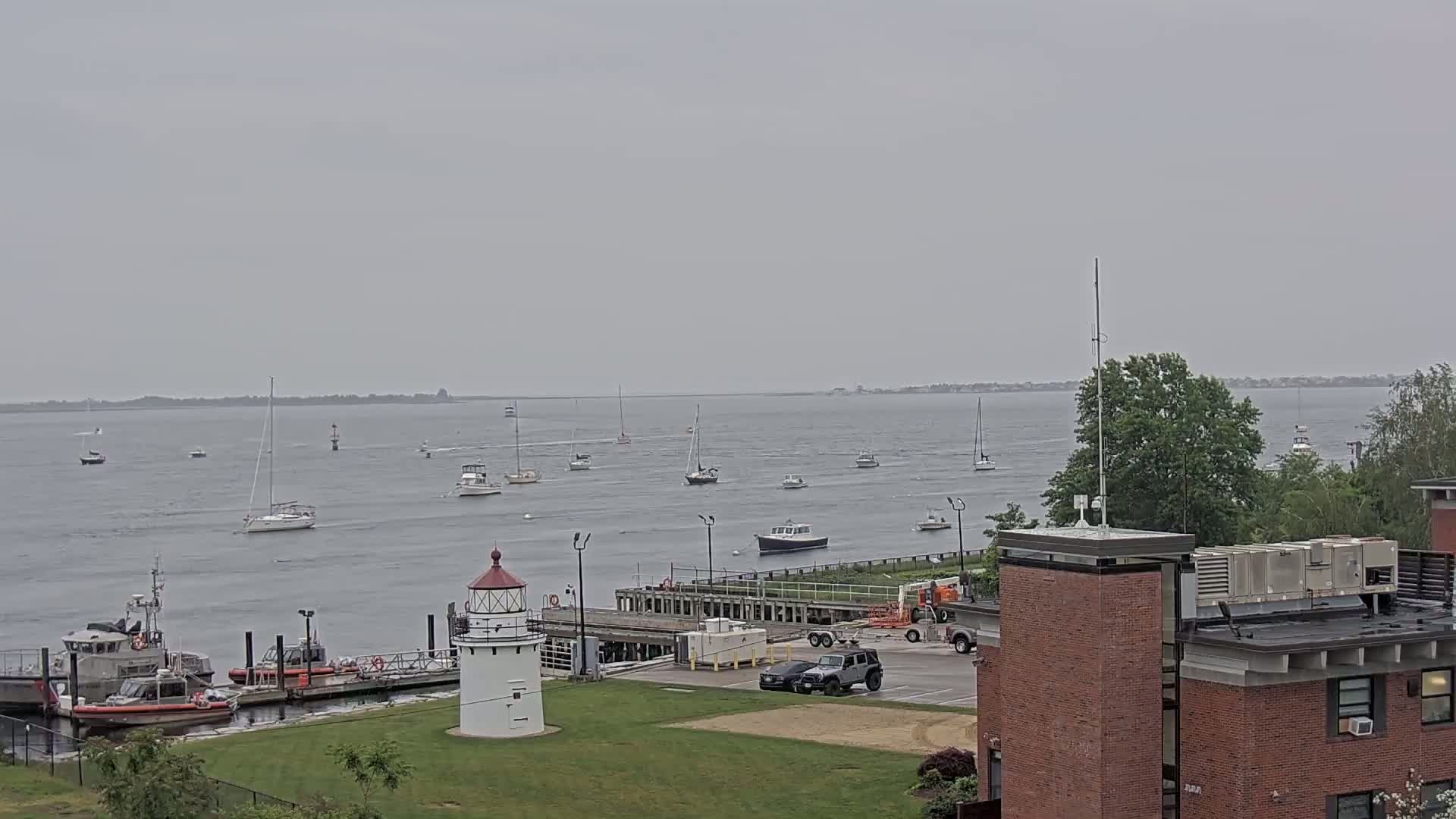 Newburyport,  Merrimack River Shipspotting Boat Traffic Live Cam - Newburyport, Essex, Massachusetts, USA