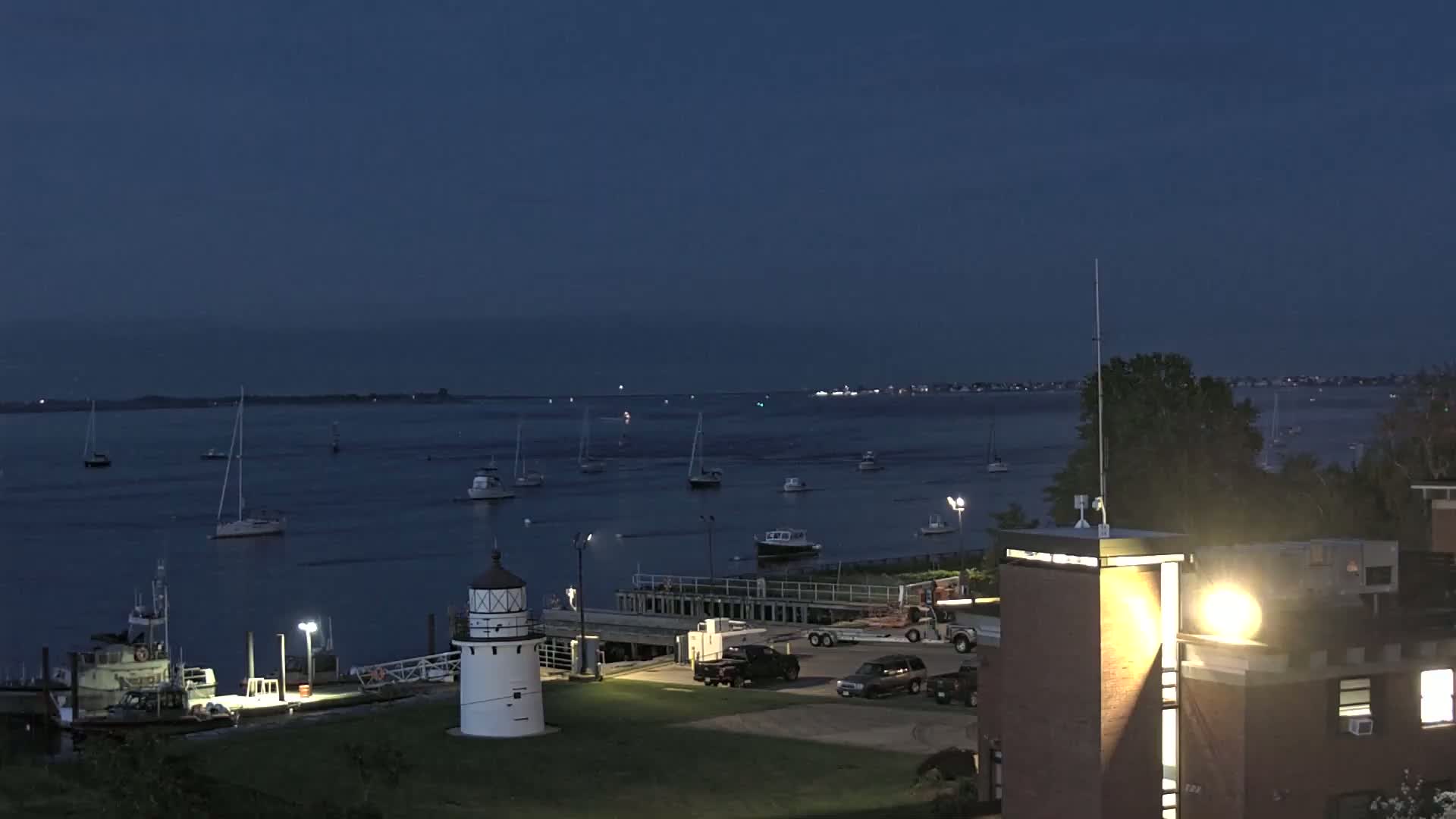 Newburyport,  Merrimack River Shipspotting Boat Traffic Live Cam - Newburyport, Essex, Massachusetts, USA