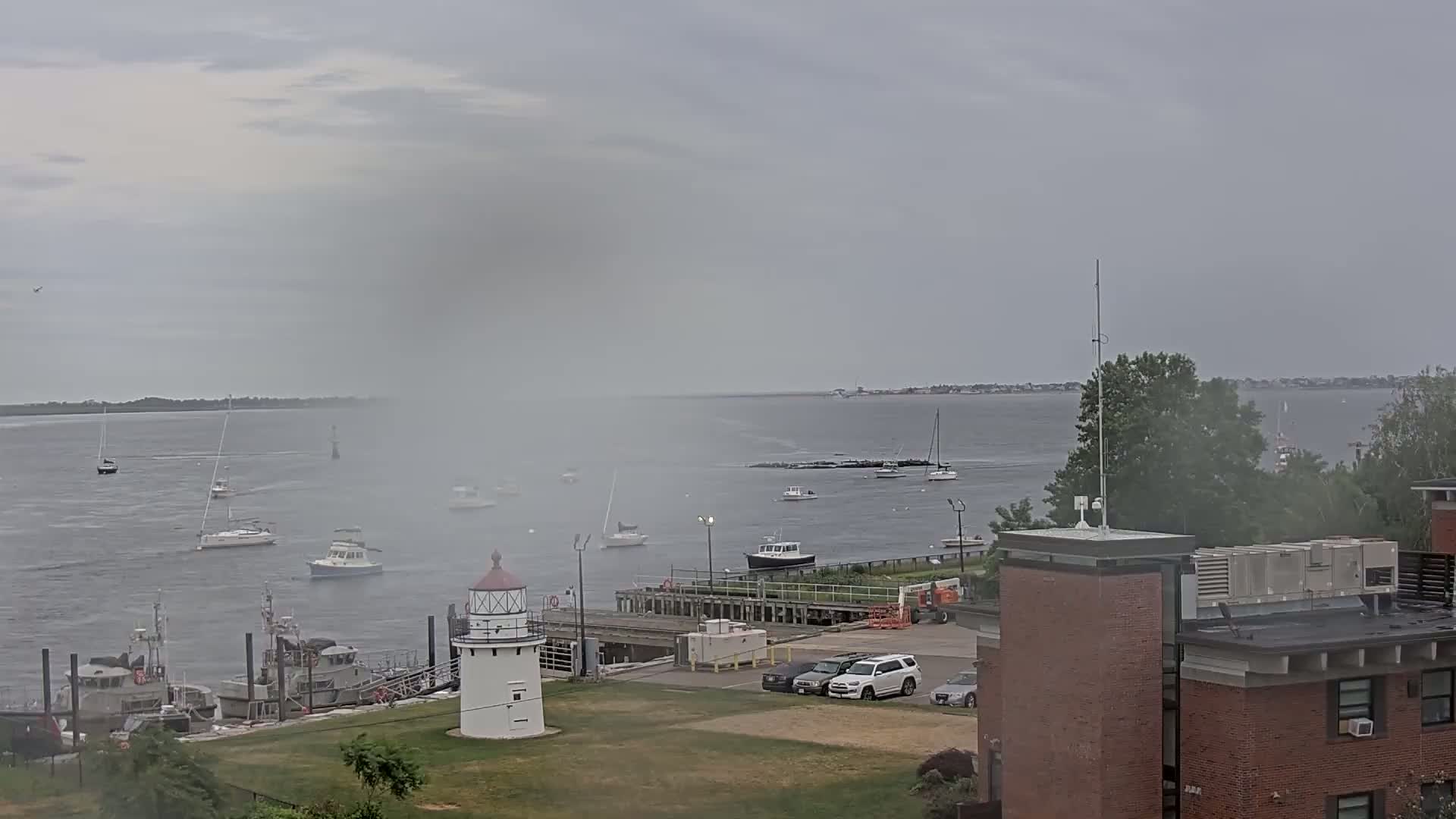 Newburyport,  Merrimack River Shipspotting Boat Traffic Live Cam - Newburyport, Essex, Massachusetts, USA