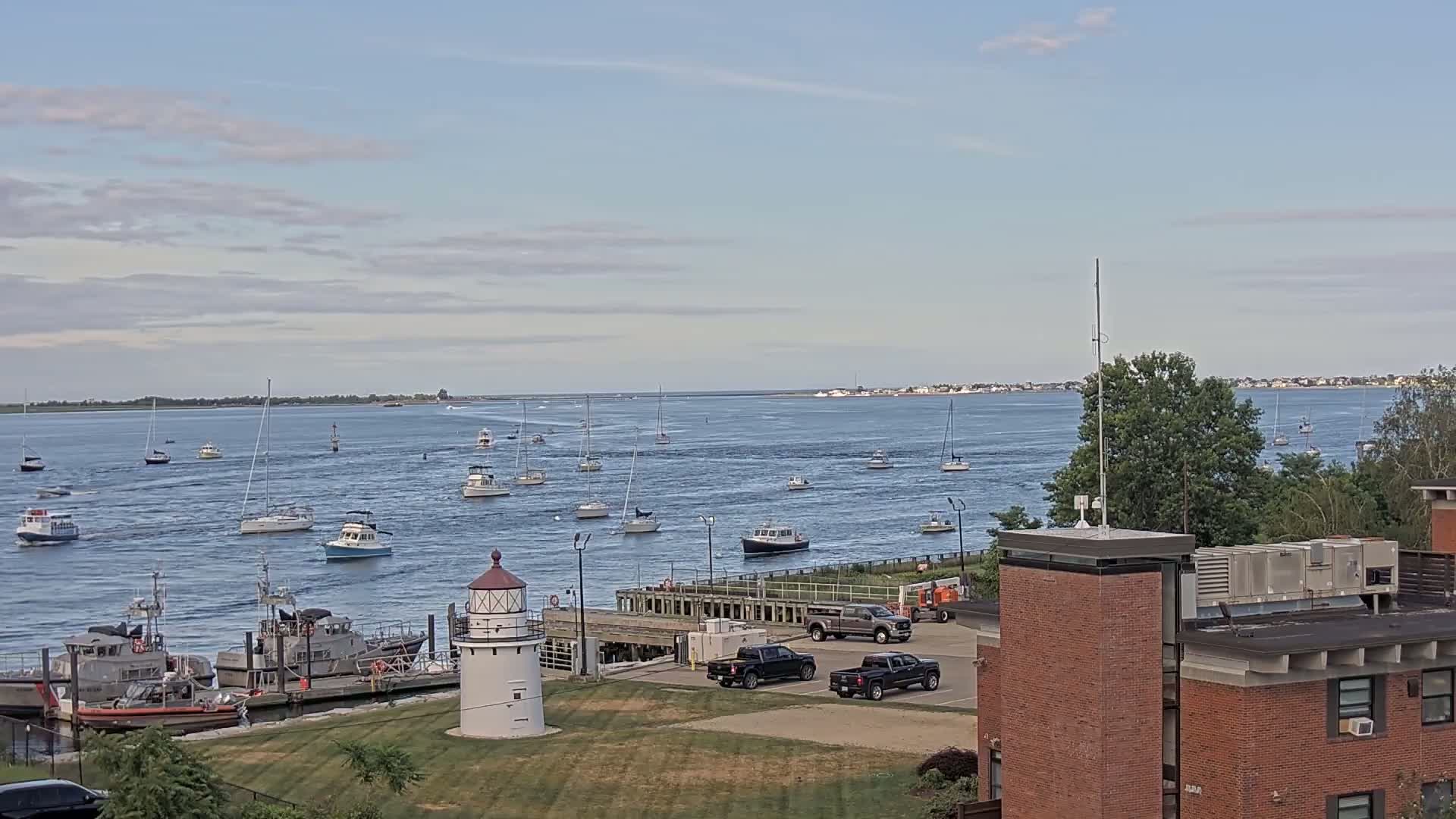 Newburyport,  Merrimack River Shipspotting Boat Traffic Live Cam - Newburyport, Essex, Massachusetts, USA