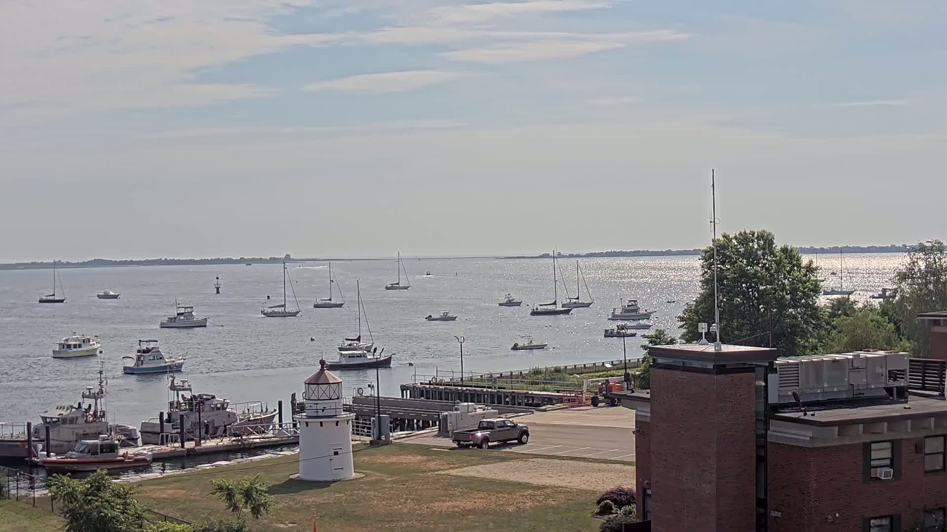 Newburyport,  Merrimack River Shipspotting Boat Traffic Live Cam - Newburyport, Essex, Massachusetts, USA