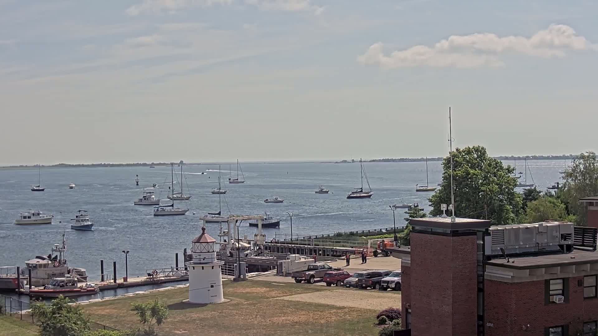 Newburyport,  Merrimack River Shipspotting Boat Traffic Live Cam - Newburyport, Essex, Massachusetts, USA