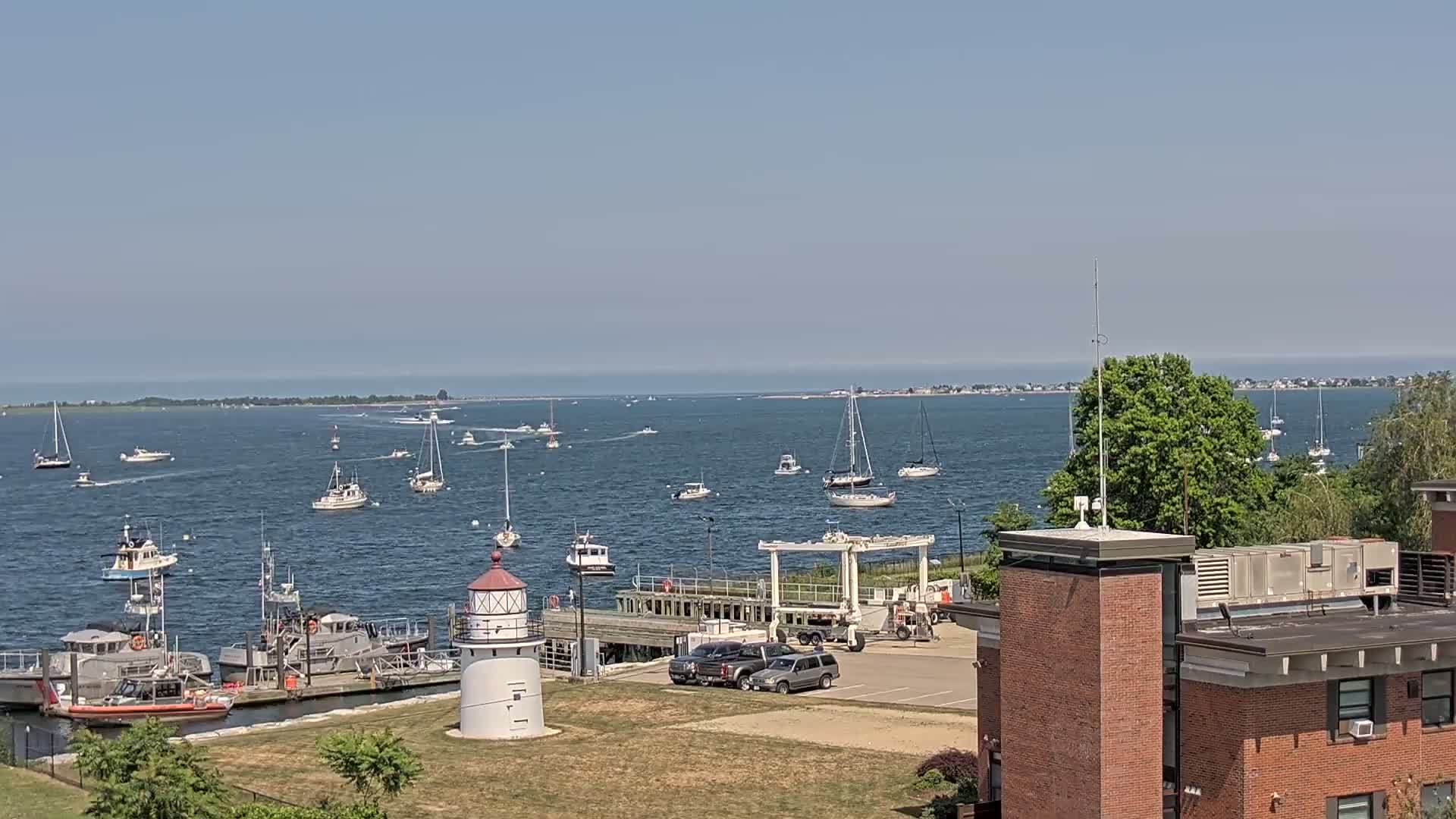Newburyport,  Merrimack River Shipspotting Boat Traffic Live Cam - Newburyport, Essex, Massachusetts, USA