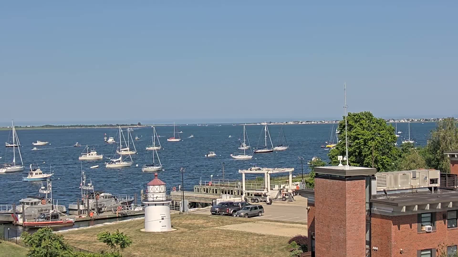 Newburyport,  Merrimack River Shipspotting Boat Traffic Live Cam - Newburyport, Essex, Massachusetts, USA