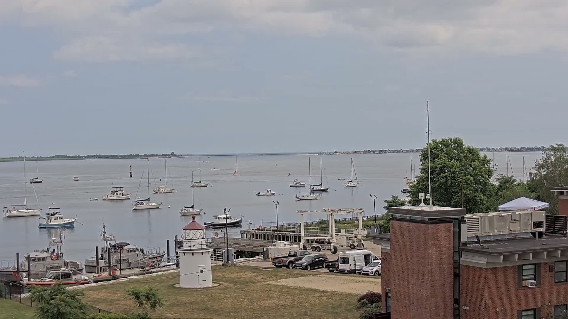 Newburyport,  Merrimack River Shipspotting Boat Traffic Live Cam - Newburyport, Essex, Massachusetts, USA