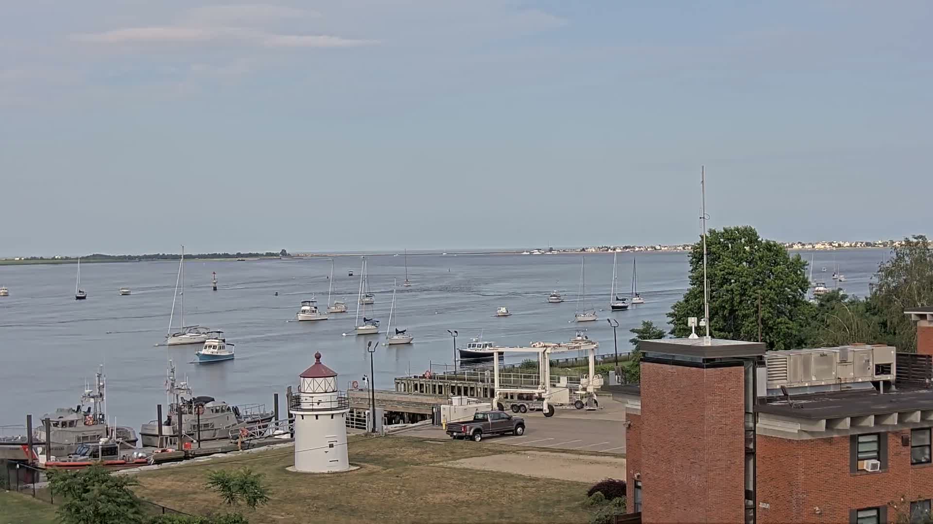 Newburyport,  Merrimack River Shipspotting Boat Traffic Live Cam - Newburyport, Essex, Massachusetts, USA