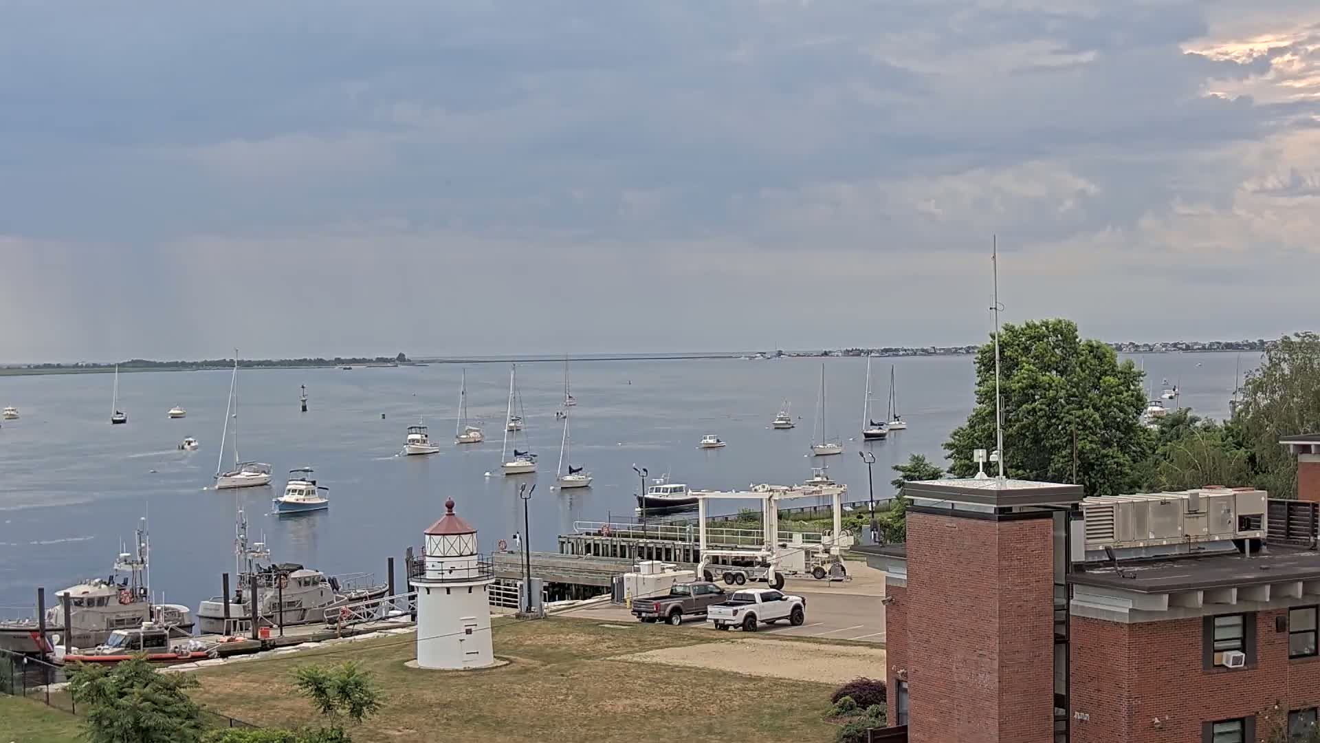 Newburyport,  Merrimack River Shipspotting Boat Traffic Live Cam - Newburyport, Essex, Massachusetts, USA
