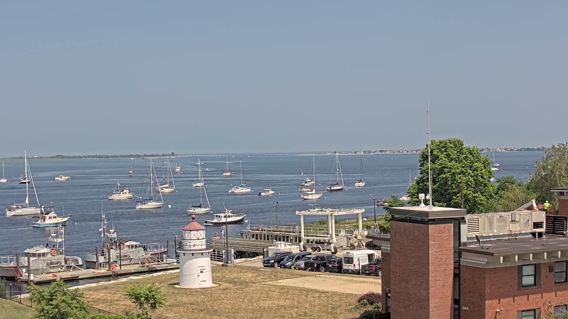 Newburyport,  Merrimack River Shipspotting Boat Traffic Live Cam - Newburyport, Essex, Massachusetts, USA