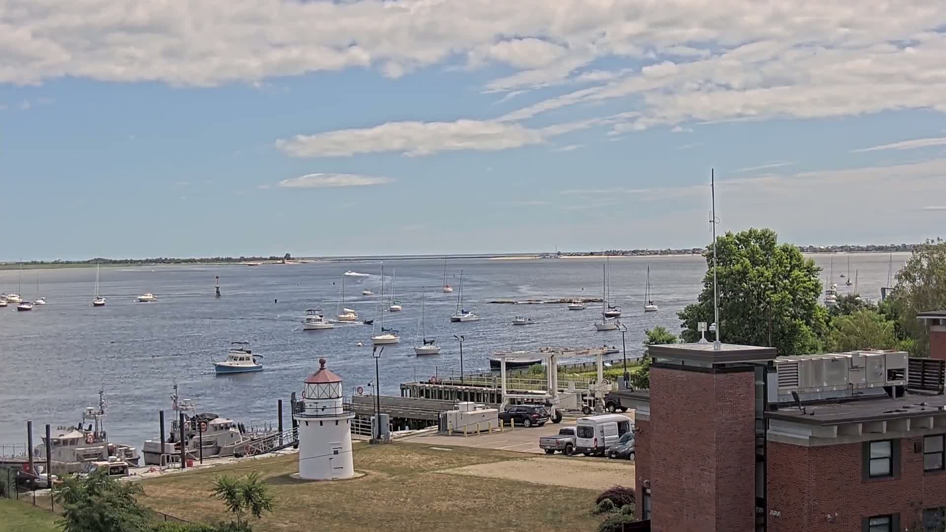 Newburyport,  Merrimack River Shipspotting Boat Traffic Live Cam - Newburyport, Essex, Massachusetts, USA