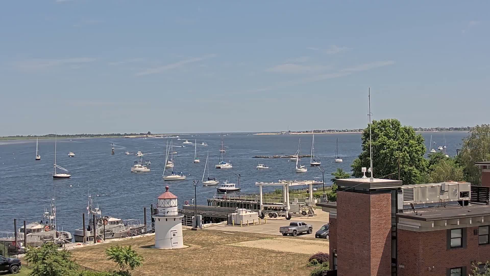 Newburyport,  Merrimack River Shipspotting Boat Traffic Live Cam - Newburyport, Essex, Massachusetts, USA