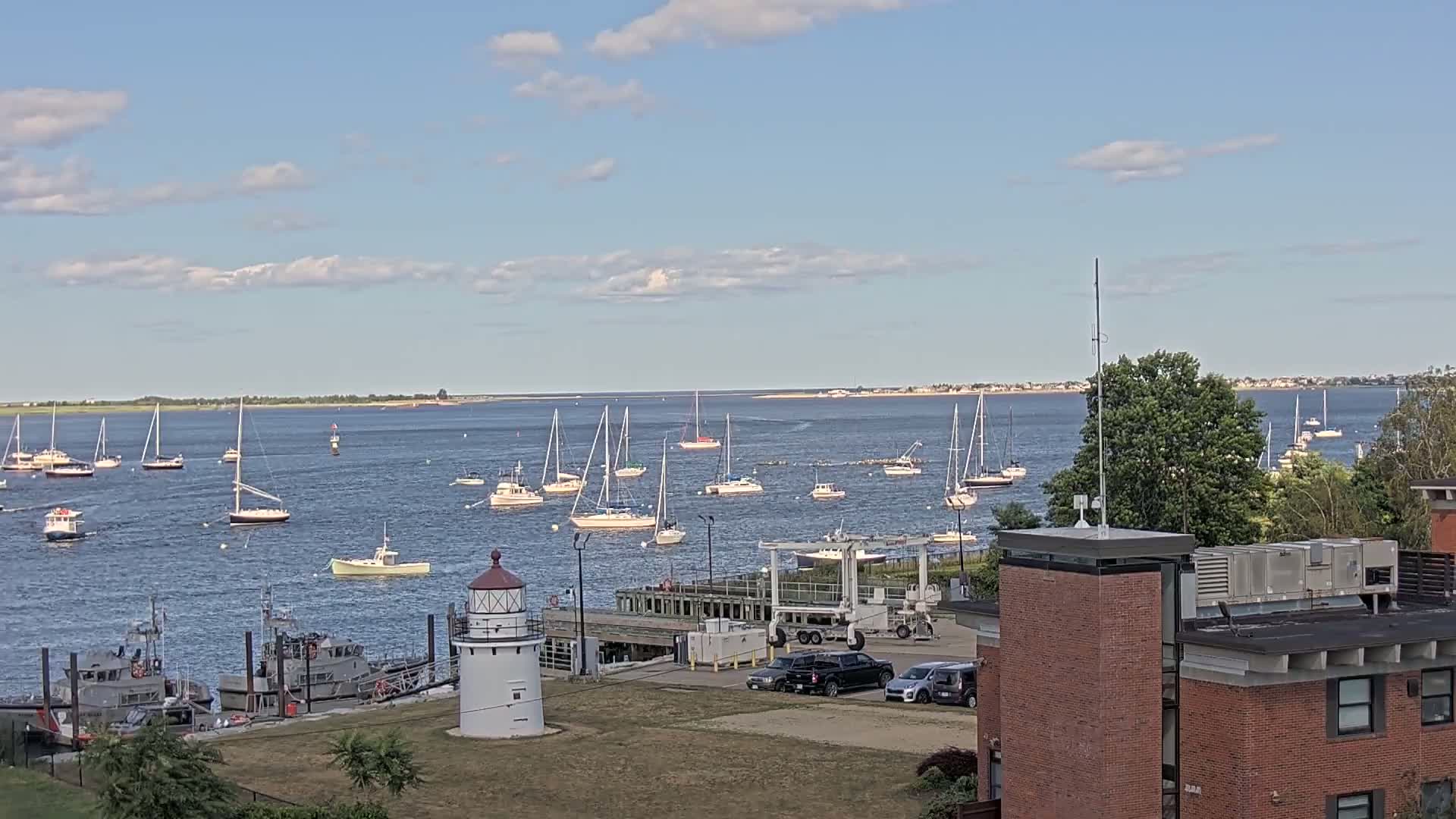 Newburyport,  Merrimack River Shipspotting Boat Traffic Live Cam - Newburyport, Essex, Massachusetts, USA