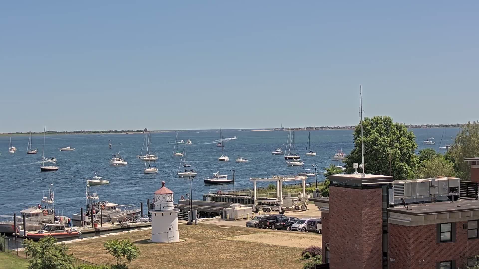 Newburyport,  Merrimack River Shipspotting Boat Traffic Live Cam - Newburyport, Essex, Massachusetts, USA