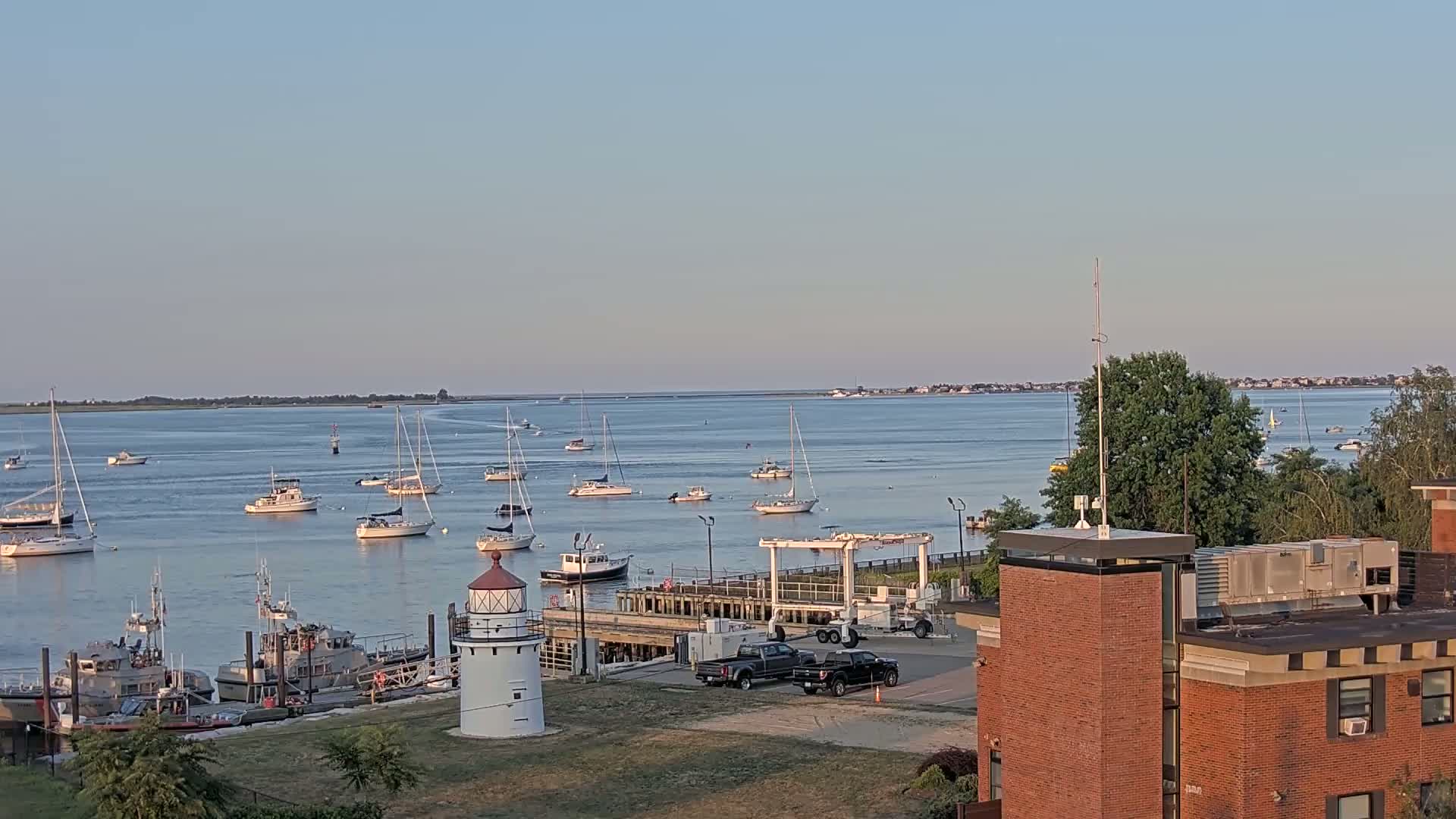 Newburyport,  Merrimack River Shipspotting Boat Traffic Live Cam - Newburyport, Essex, Massachusetts, USA