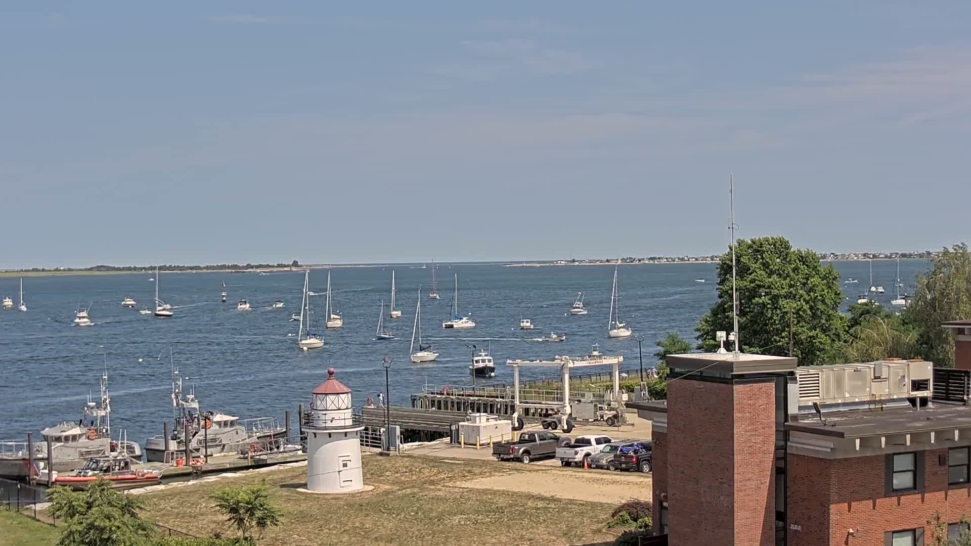 Newburyport,  Merrimack River Shipspotting Boat Traffic Live Cam - Newburyport, Essex, Massachusetts, USA