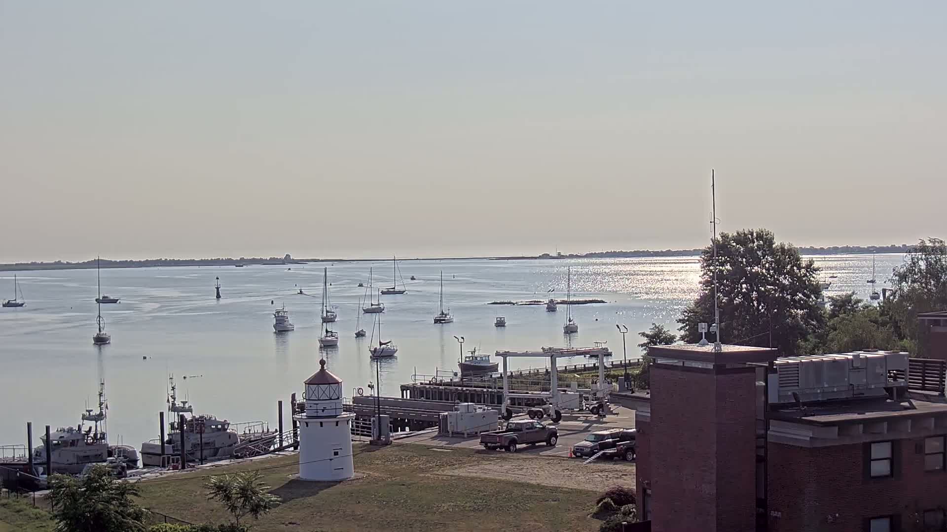 Newburyport,  Merrimack River Shipspotting Boat Traffic Live Cam - Newburyport, Essex, Massachusetts, USA