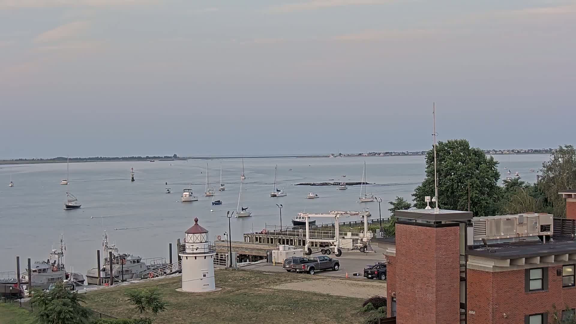 Newburyport,  Merrimack River Shipspotting Boat Traffic Live Cam - Newburyport, Essex, Massachusetts, USA