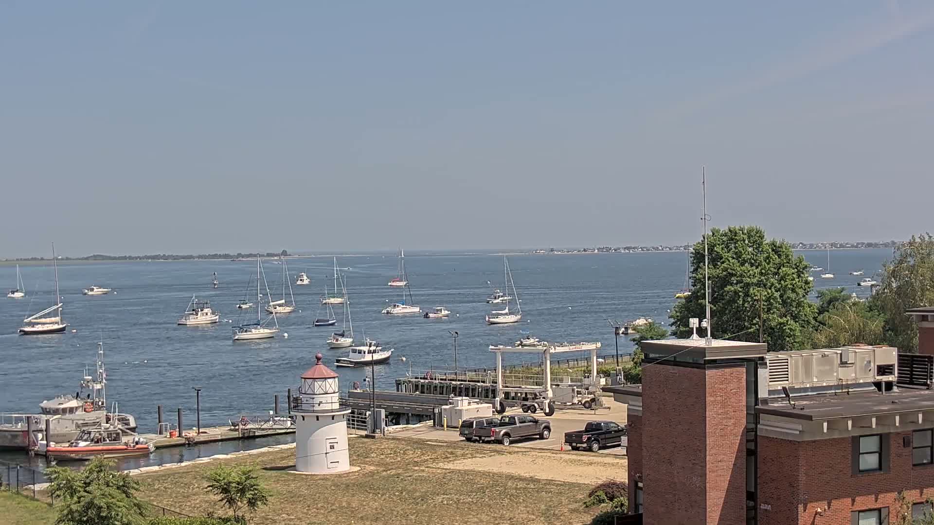 Newburyport,  Merrimack River Shipspotting Boat Traffic Live Cam - Newburyport, Essex, Massachusetts, USA