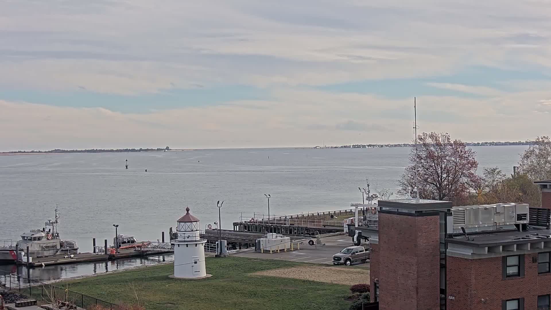Newburyport,  Merrimack River Shipspotting Boat Traffic Live Cam - Newburyport, Essex, Massachusetts, USA