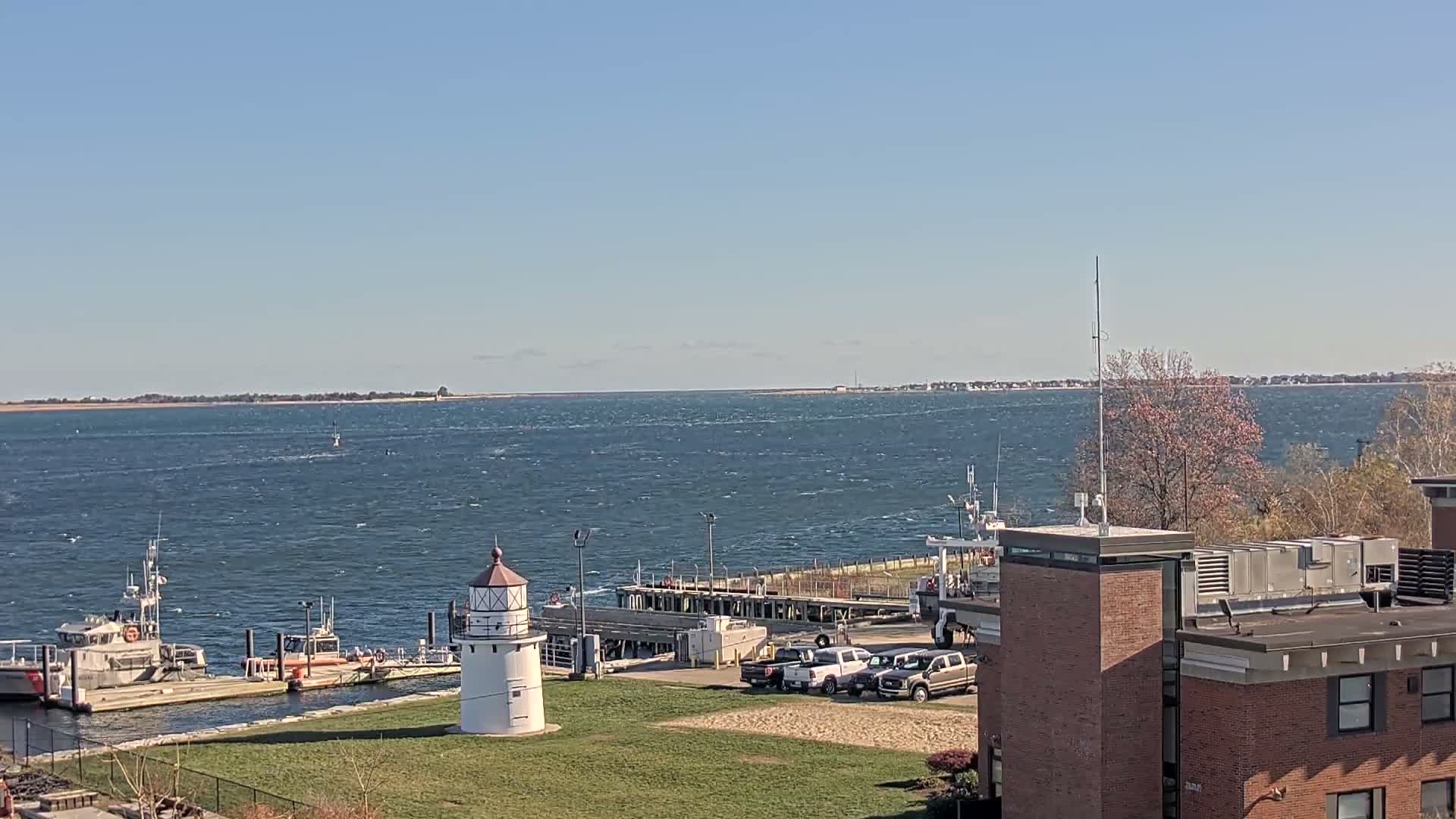Newburyport,  Merrimack River Shipspotting Boat Traffic Live Cam - Newburyport, Essex, Massachusetts, USA