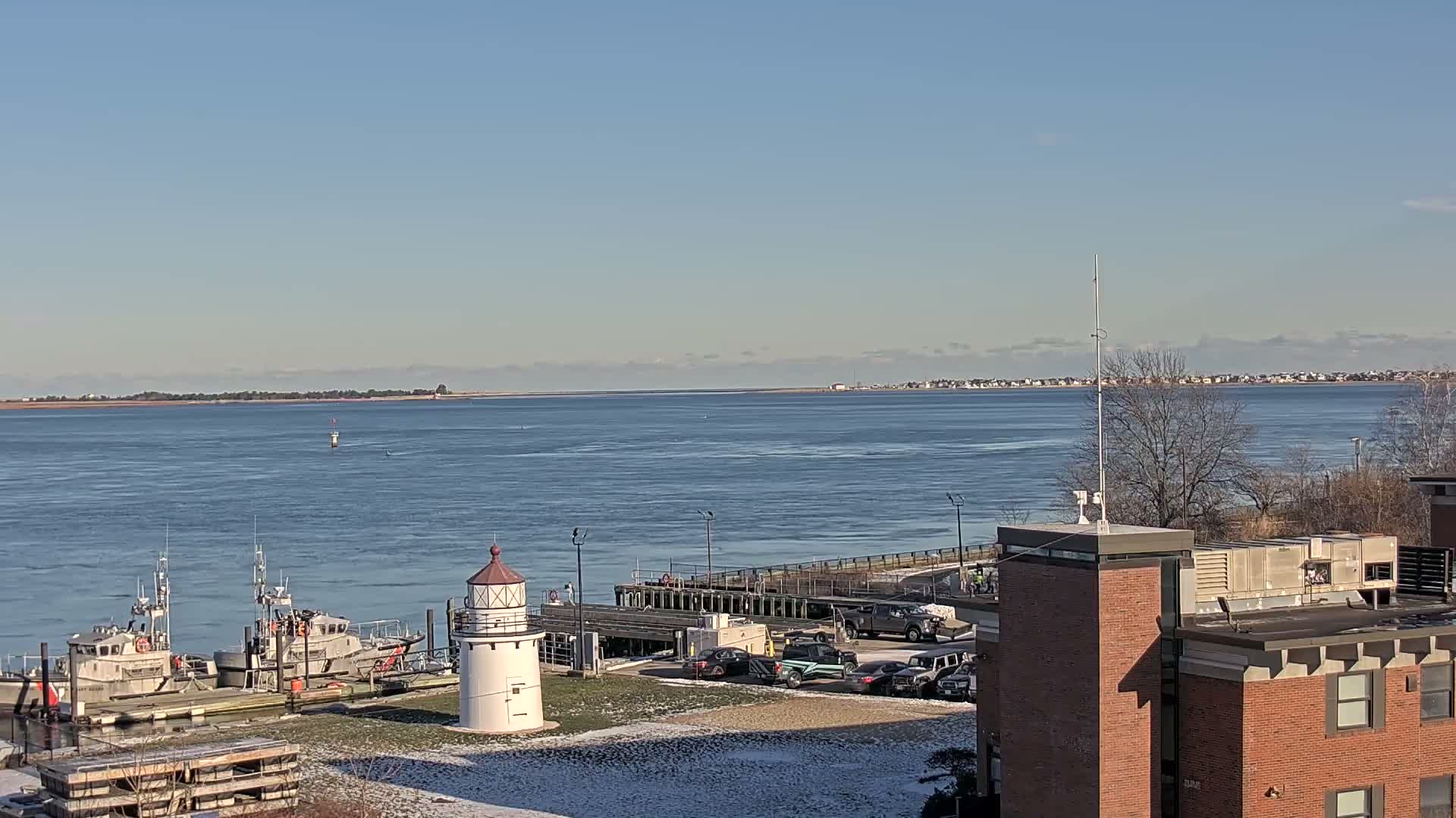 Newburyport,  Merrimack River Shipspotting Boat Traffic Live Cam - Newburyport, Essex, Massachusetts, USA