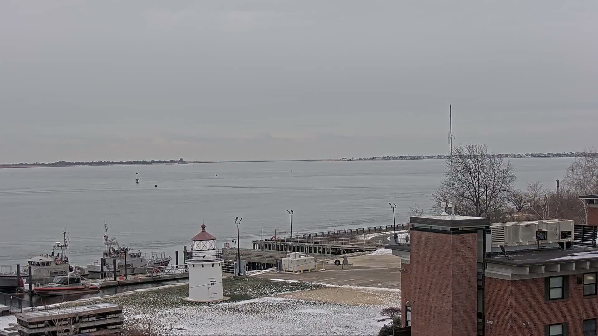 Newburyport,  Merrimack River Shipspotting Boat Traffic Live Cam - Newburyport, Essex, Massachusetts, USA