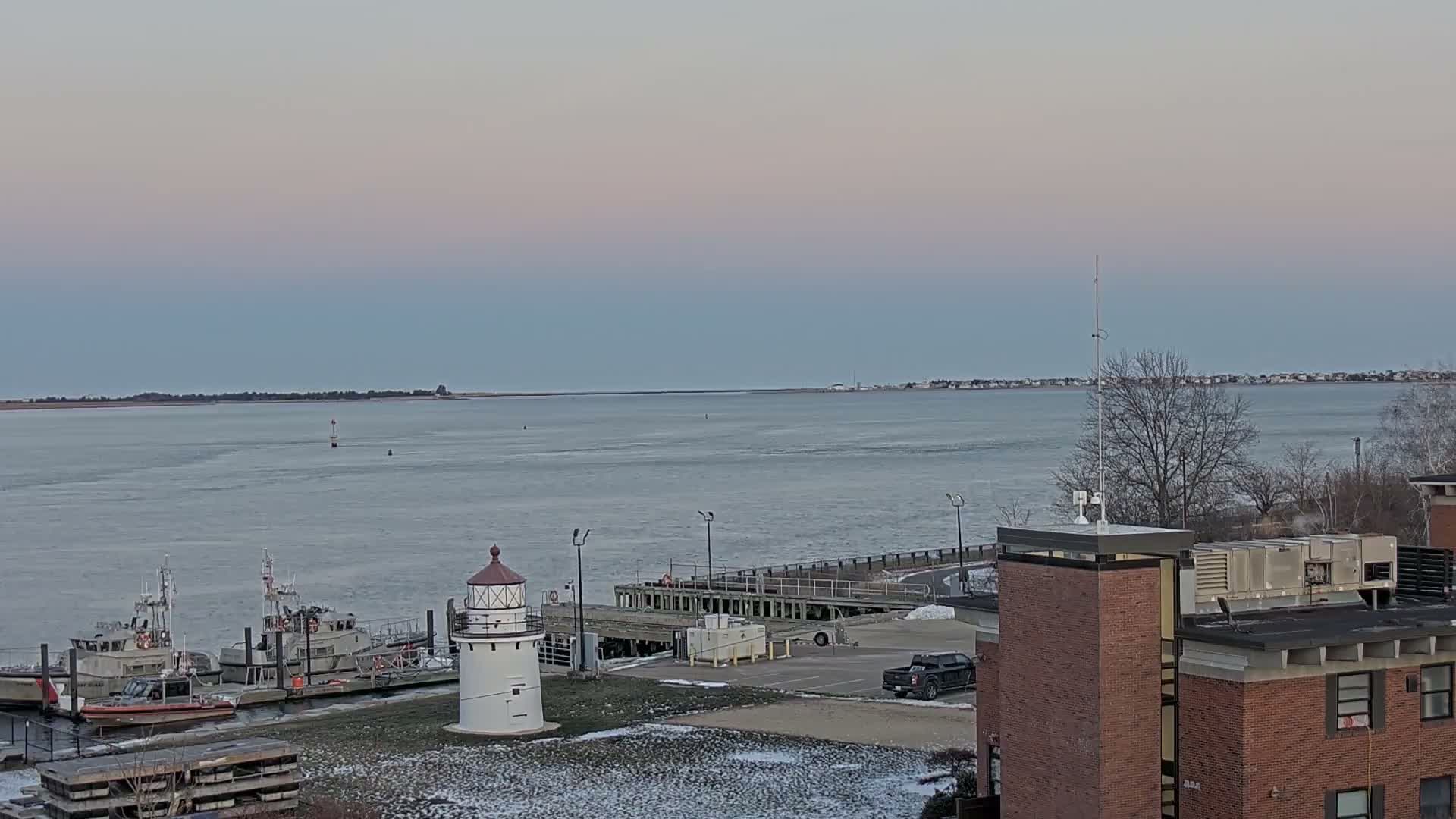 Newburyport,  Merrimack River Shipspotting Boat Traffic Live Cam - Newburyport, Essex, Massachusetts, USA