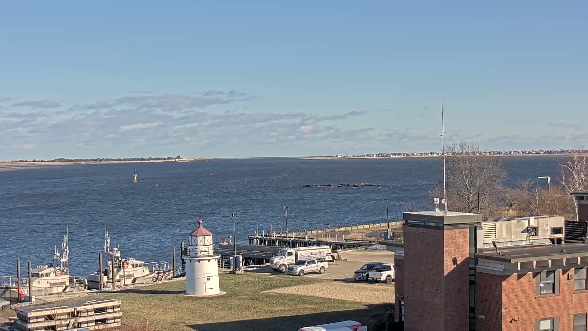 Newburyport,  Merrimack River Shipspotting Boat Traffic Live Cam - Newburyport, Essex, Massachusetts, USA