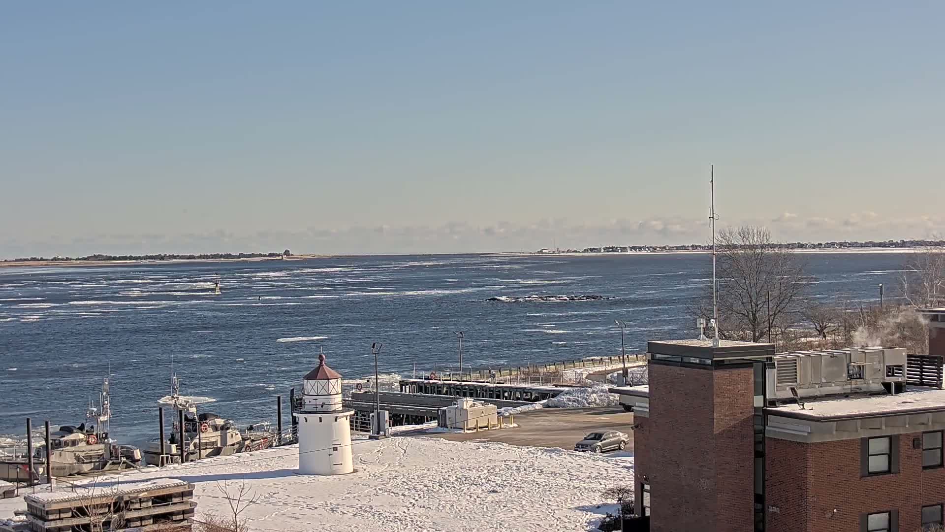 Newburyport,  Merrimack River Shipspotting Boat Traffic Live Cam - Newburyport, Essex, Massachusetts, USA
