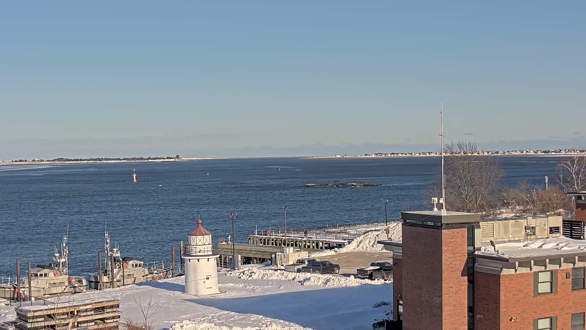 Newburyport,  Merrimack River Shipspotting Boat Traffic Live Cam - Newburyport, Essex, Massachusetts, USA