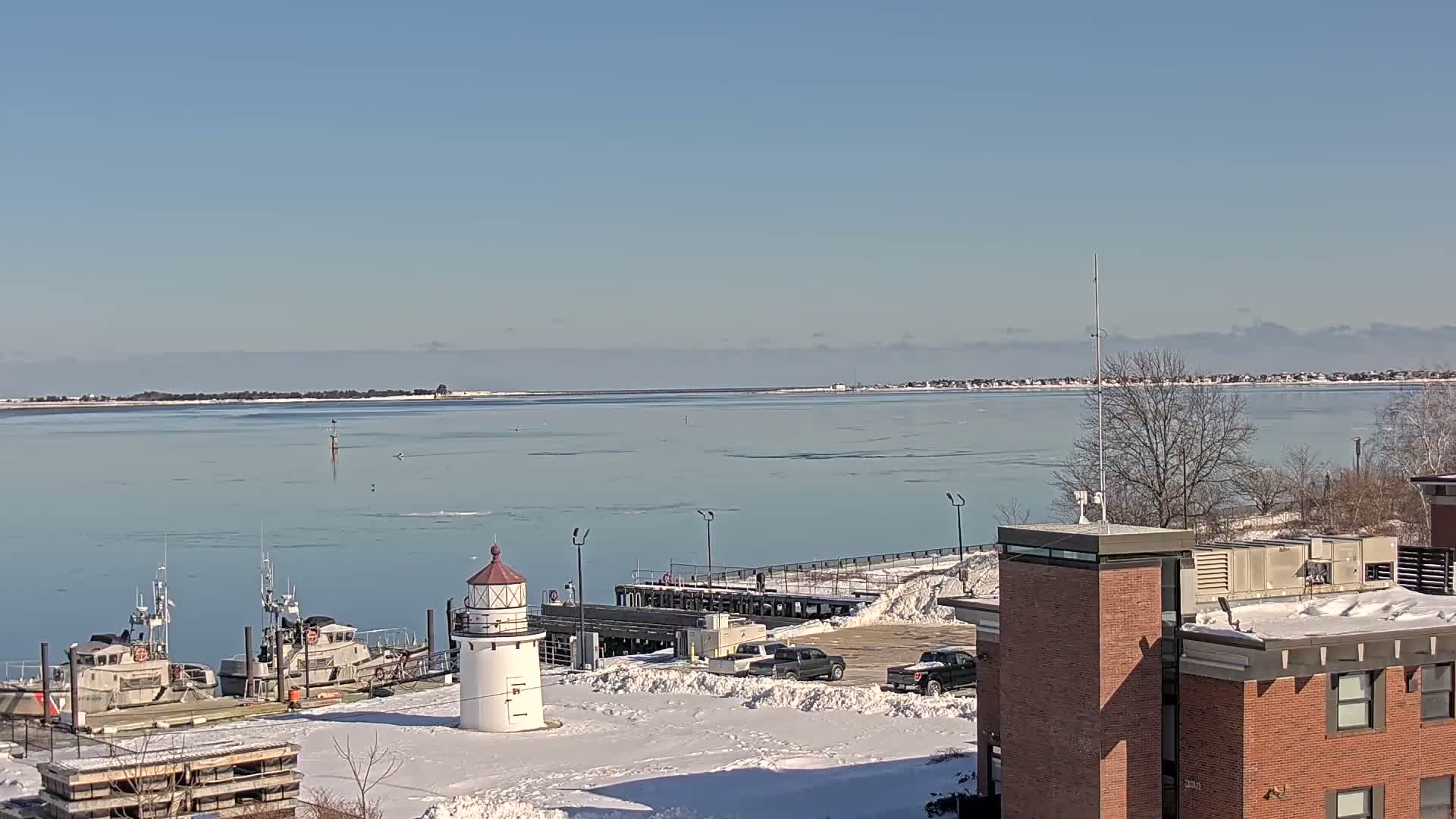 Newburyport,  Merrimack River Shipspotting Boat Traffic Live Cam - Newburyport, Essex, Massachusetts, USA