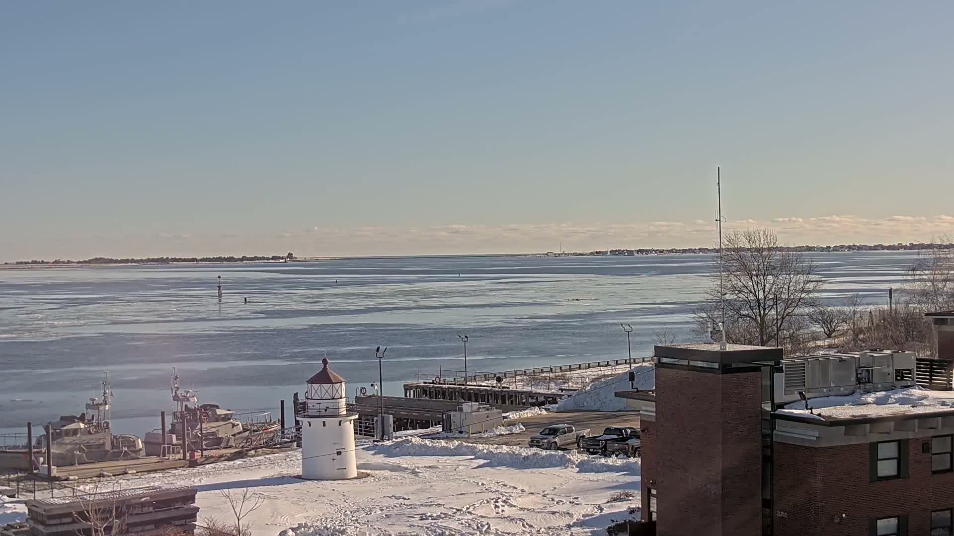 Newburyport,  Merrimack River Shipspotting Boat Traffic Live Cam - Newburyport, Essex, Massachusetts, USA