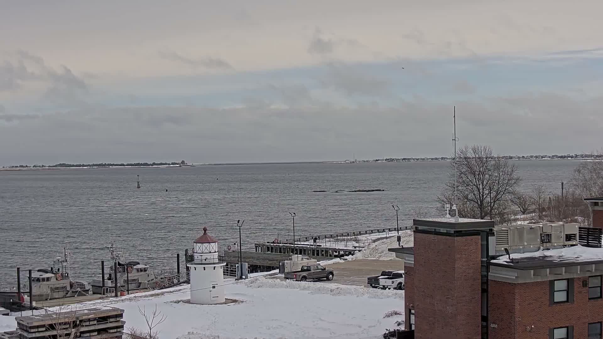 Newburyport,  Merrimack River Shipspotting Boat Traffic Live Cam - Newburyport, Essex, Massachusetts, USA