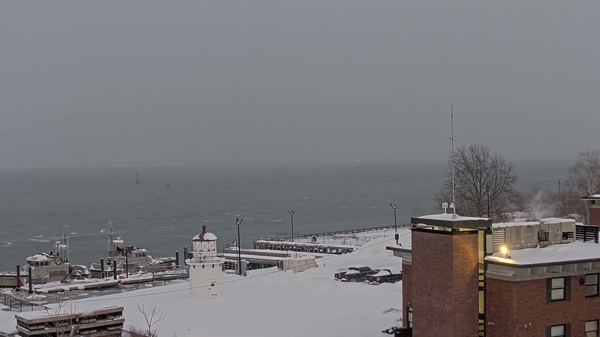 Newburyport,  Merrimack River Shipspotting Boat Traffic Live Cam - Newburyport, Essex, Massachusetts, USA