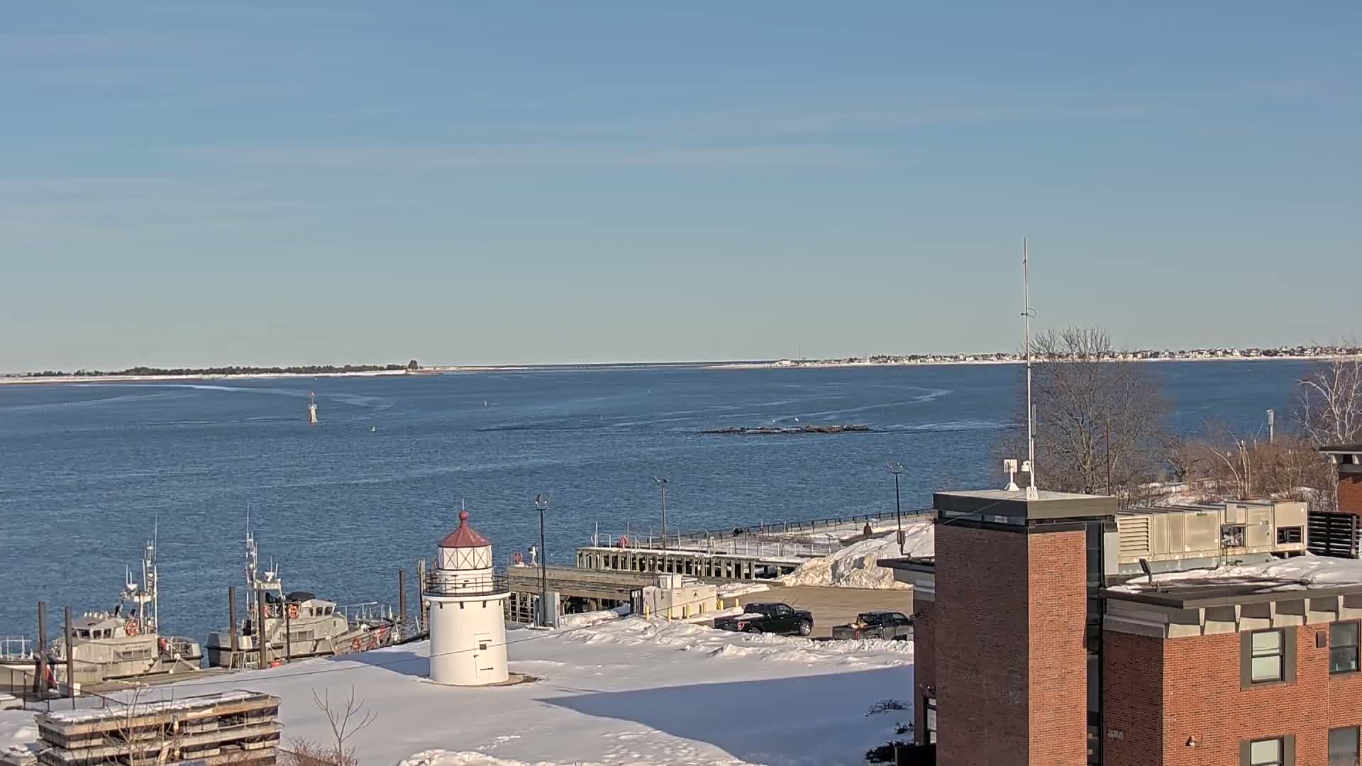 Newburyport,  Merrimack River Shipspotting Boat Traffic Live Cam - Newburyport, Essex, Massachusetts, USA