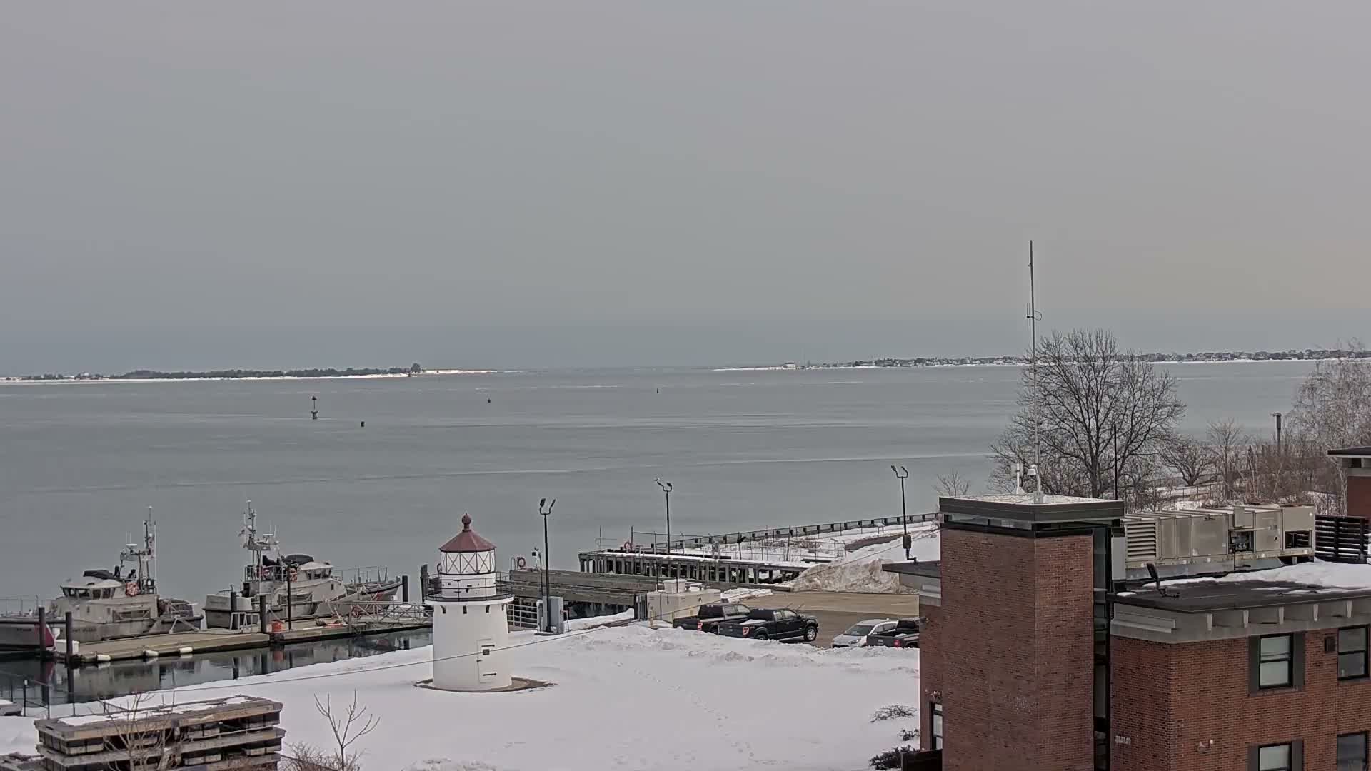 Newburyport,  Merrimack River Shipspotting Boat Traffic Live Cam - Newburyport, Essex, Massachusetts, USA