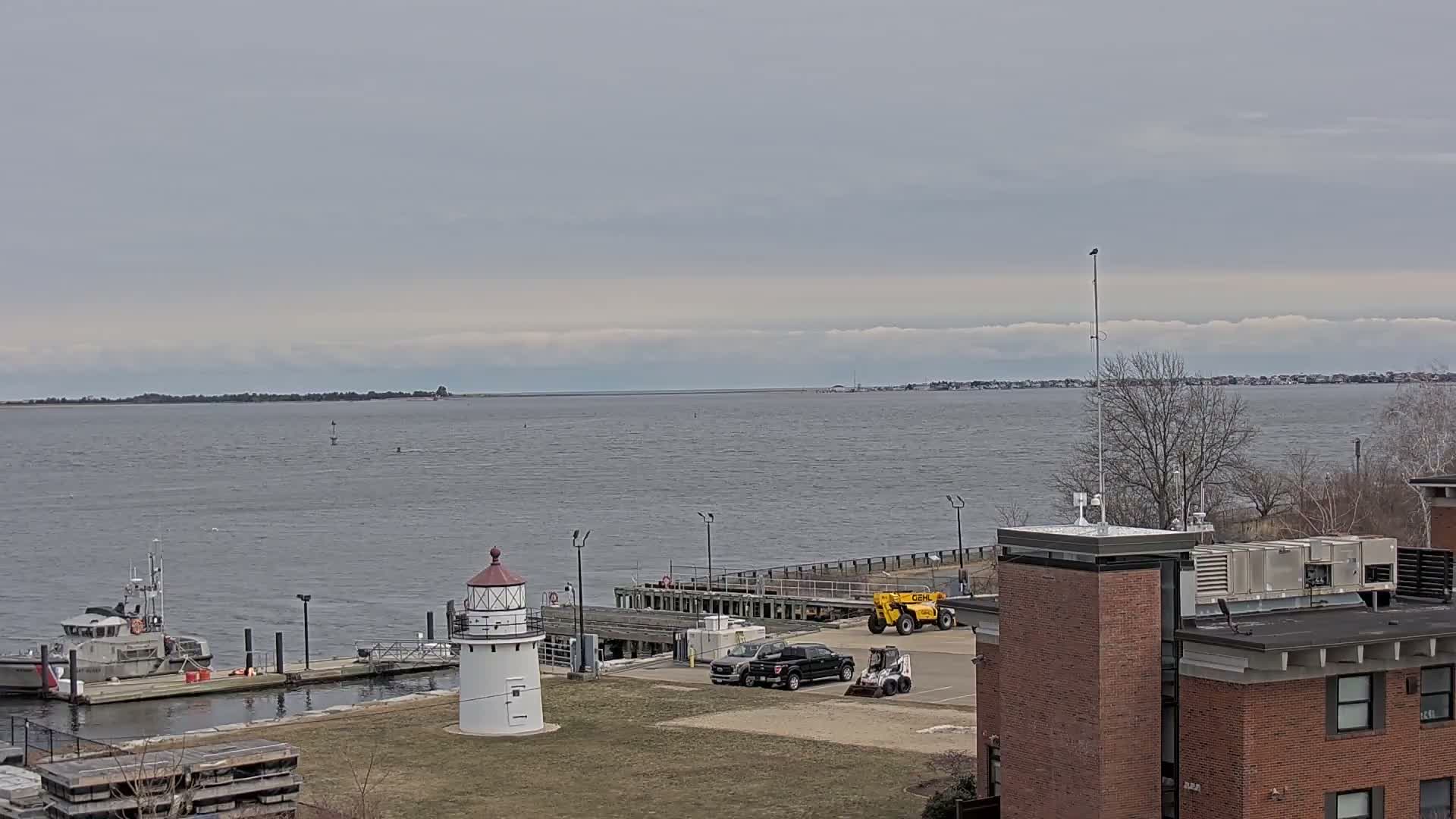 Newburyport,  Merrimack River Shipspotting Boat Traffic Live Cam - Newburyport, Essex, Massachusetts, USA