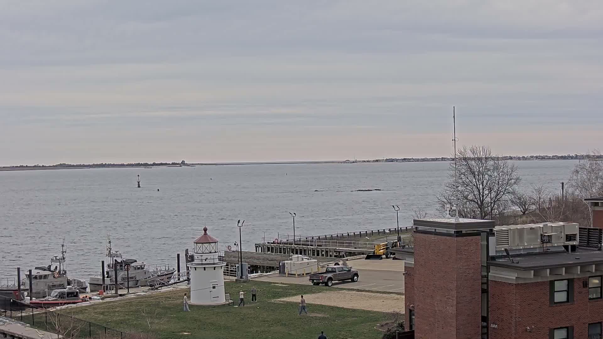 Newburyport,  Merrimack River Shipspotting Boat Traffic Live Cam - Newburyport, Essex, Massachusetts, USA