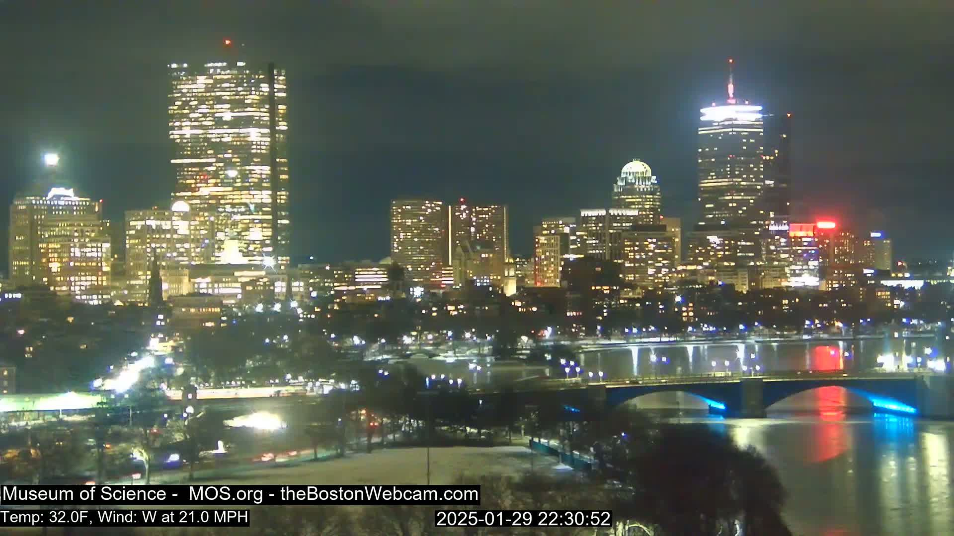 Charles River & Boston City View Live Cam - Boston, Massachusetts, USA