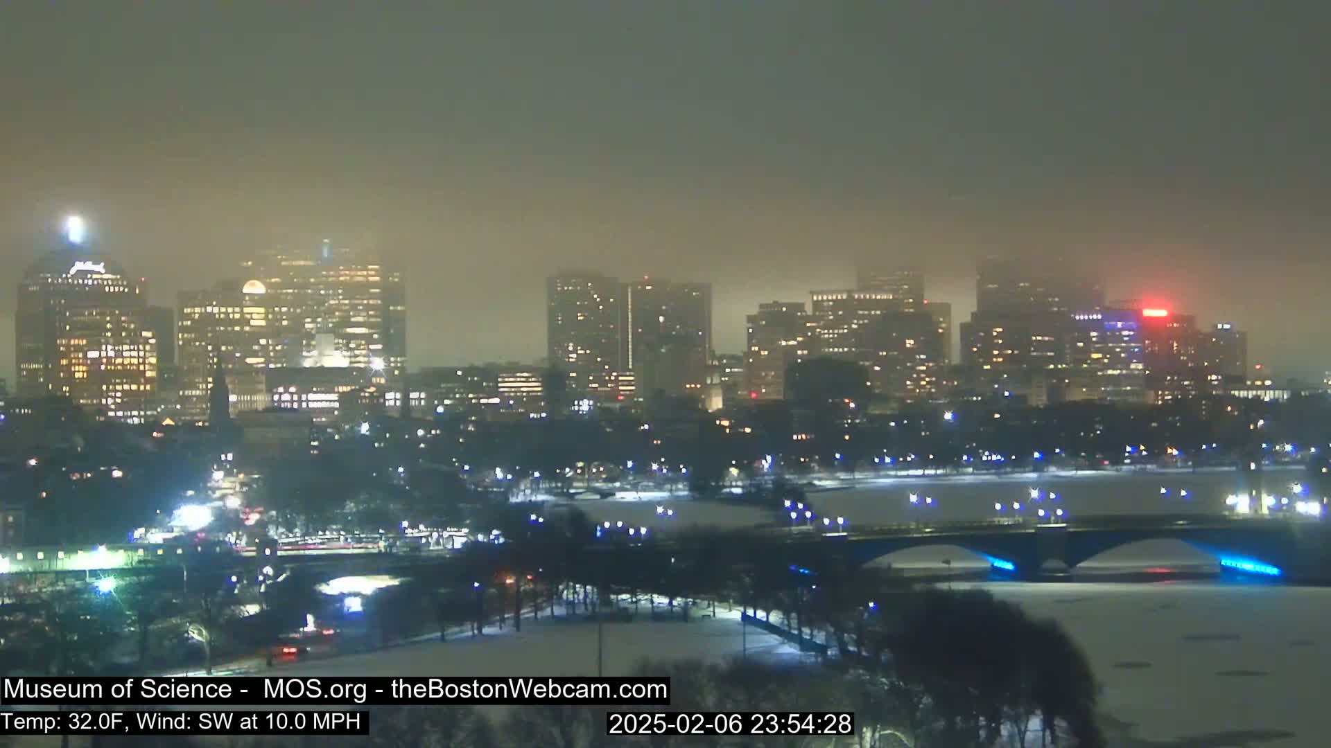 Charles River & Boston City View Live Cam - Boston, Massachusetts, USA