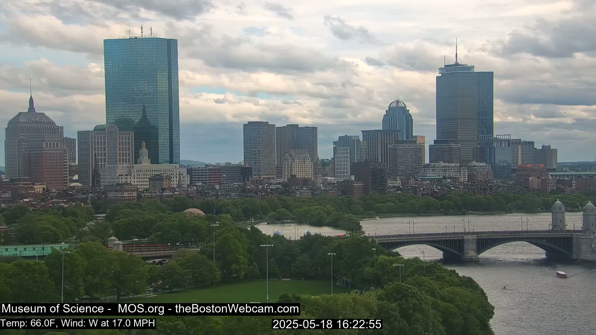 Charles River & Boston City View Live Cam - Boston, Massachusetts, USA