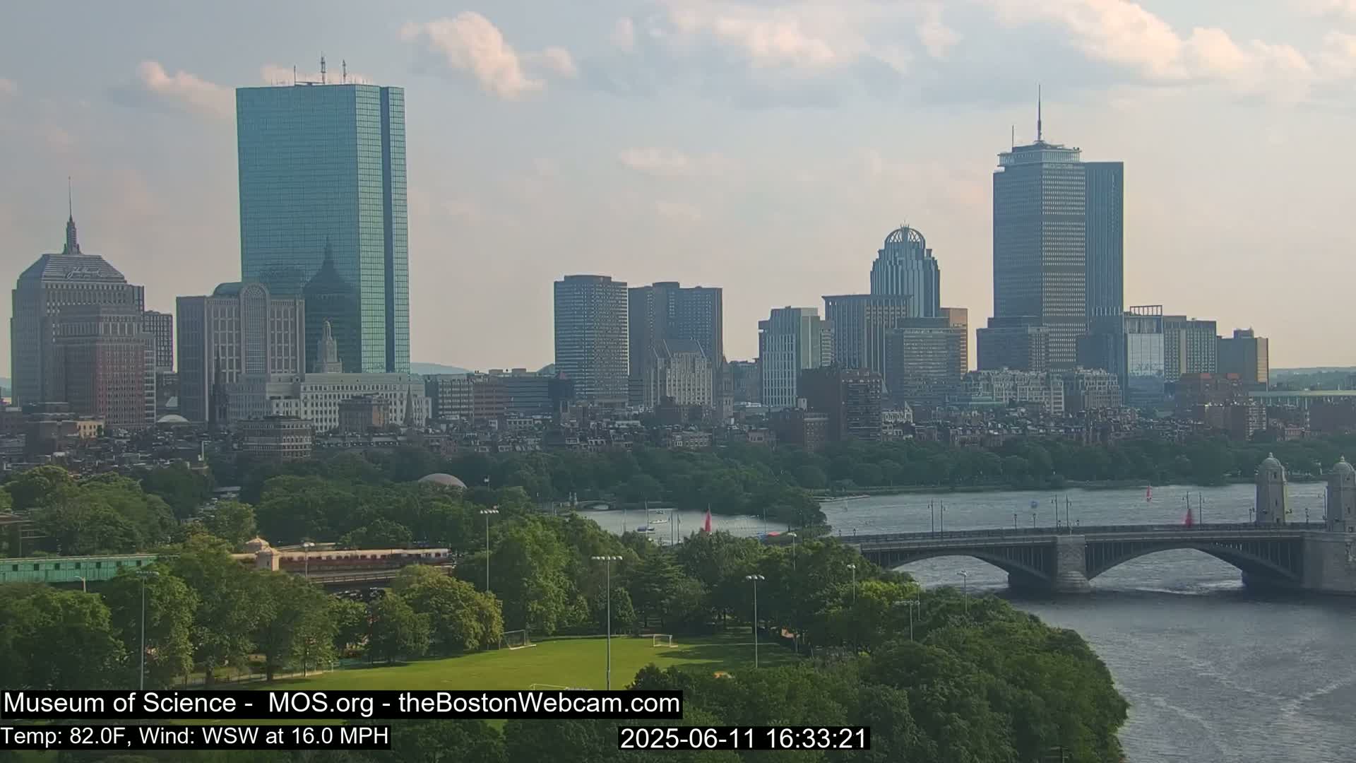 Charles River & Boston City View Live Cam - Boston, Massachusetts, USA